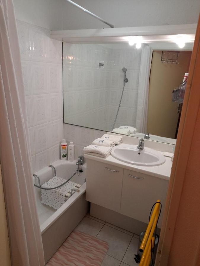 Le Jardin De La Plage - T2 - Terrasse Jardin 30M2 - Piscine - Clim- Wifi -Parking كانيه المظهر الخارجي الصورة